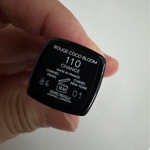 Make up - Picture 3 of 8